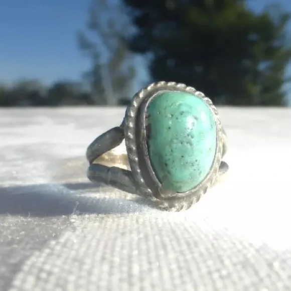 Native American Sterling Silver Green Turquoise Ring - Picture 3 of 5